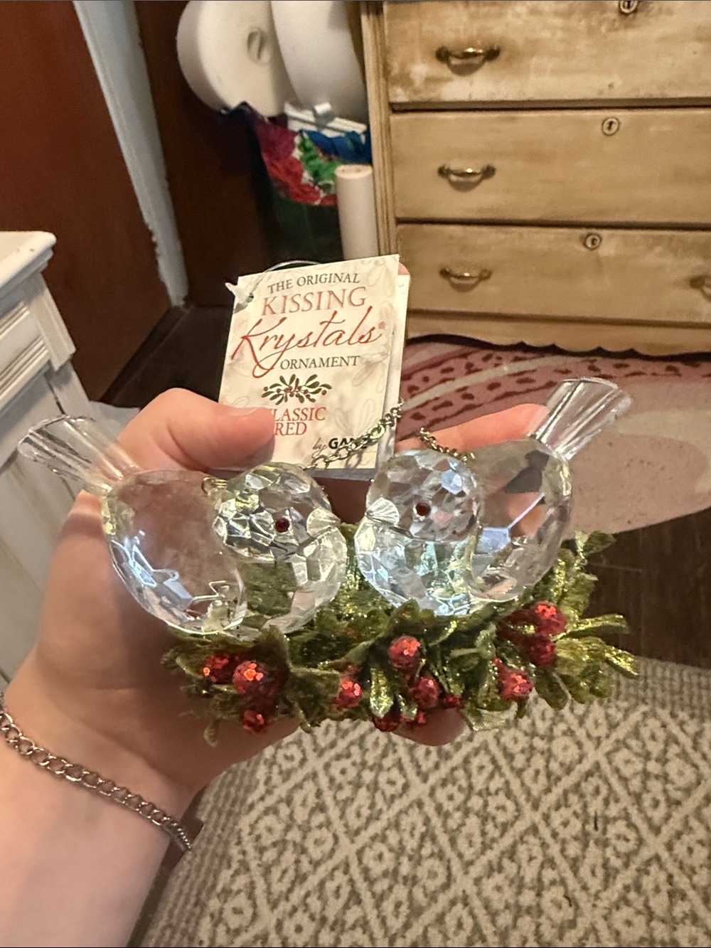Kissing Krystal Jeweled Birds Nest On Mistletoe brand new with tag